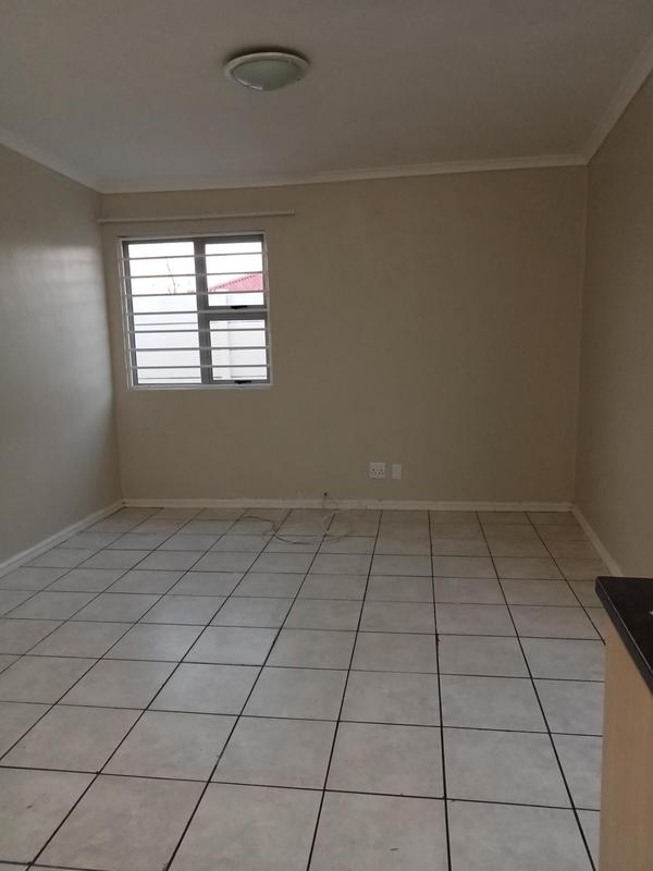 To Let 1 Bedroom Property for Rent in Brooklyn Western Cape